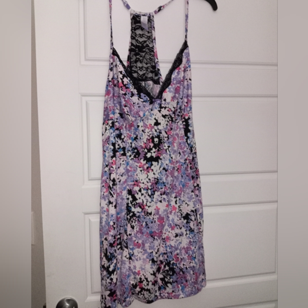 New sleeveless floral print night gown size extra large